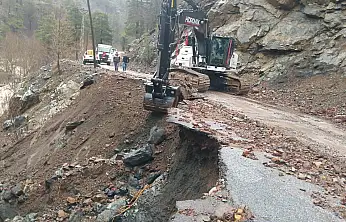 Büyükşehir'den Yahyalı'da Sel Seferberliği
