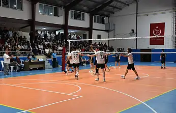 Develi'de Voleybol Turnuvası Sona Erdi