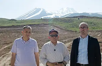 Erciyes'te Develi Kapı'ya Yeni Yürüyen Bant Tesisi