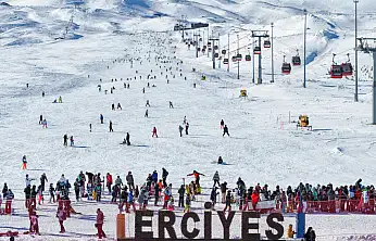 Erciyes'te hafta sonu yoğunluğu