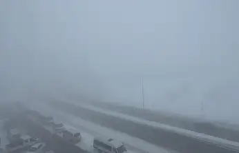 Erciyes'te rüzgar ve sis etkili oldu