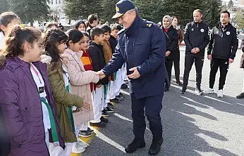ERVA Spor Okullarından Jandarmaya Yarıyıl Ziyareti