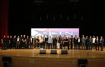 Kayseri'de Eğitimin En'leri Ödüllerini Aldı
