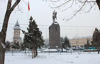 Kayseri'de kar yağışı etkili oldu