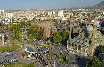 Kayseri'nin nüfusu 1 milyon 458 bin oldu