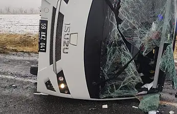 Mahkûm taşıyan araç devrildi: 9 yaralı