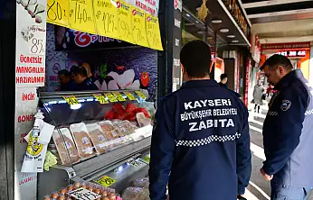 Meydanda kanatlı eti denetimi