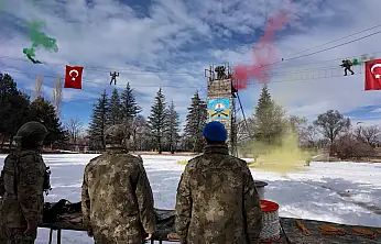 Orgeneral Tokel'den Kayseri'de komando tugayına inceleme