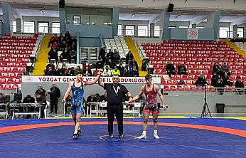 Şeker ERVA'dan güreşte 2 madalya