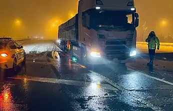 Trafik kurallarına uymayan 1079 sürücüye ceza