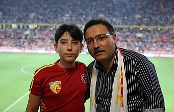 Vali Çiçek'ten Kayserispor'a destek çağrısı