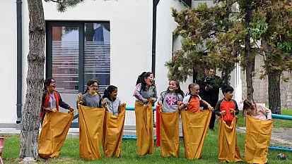 Talas'ta çocuklara şenlikli yaz başladı