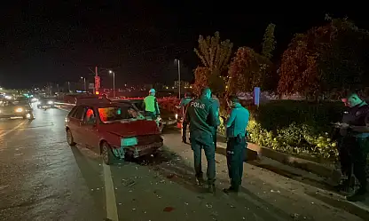 Kayseri'de Polis Aracının Karıştığı Zincirleme Kaza: 2 Yaralı