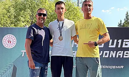 Kayserili Arda Uzağ Türkiye Şampiyonu Oldu
