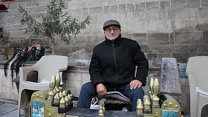 35 Yıldır Aynı Tezgahta: Baba Mesleğini Yaşatıyor