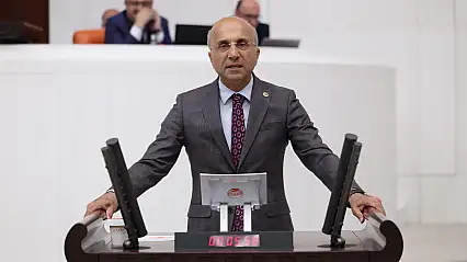 Aşkın Genç: '25 Şehir Hastanesinin Sadece 7'sinde Diş Kliniği Var'