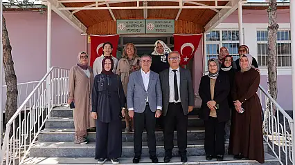 Başkan Özdoğan El Emeği Eserleri İnceledi
