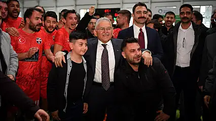 Büyükkılıç, Turnuvada personelle buluştu