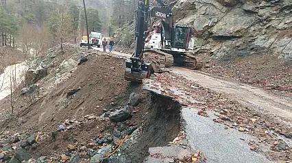 Büyükşehir'den Yahyalı'da Sel Seferberliği