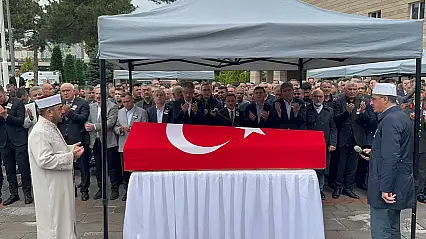 Kayseri, Vali Yardımcısı Şenol Esmer'i Son Yolculuğuna Uğurladı