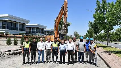 Şehit Komandolar caddesi'nde 22 milyon TL'lik altyapı ve asfalt yatırımı
