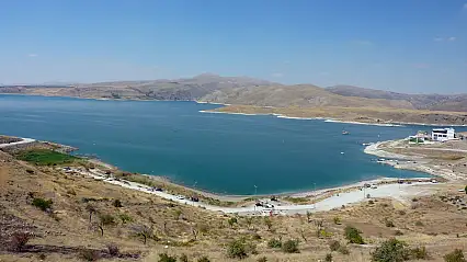 Yamula Barajı'nda 16 Yıl Sonra Kapaklar Açıldı