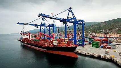 Dış Ticaret açığı Ekim'de 7,7 milyar dolara çıktı