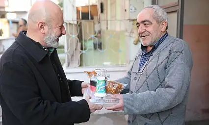 Kocasinan'da 228 Vatandaşa Sıcak Yemek Desteği