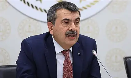 MEB'den Yeni Düzenleme: Velilere 'Ebeveyn Okulu' Zorunluluğu Geliyor