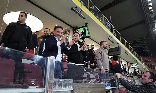 Vali Gökmen Çiçek'ten Kayserispor'a tribün desteği