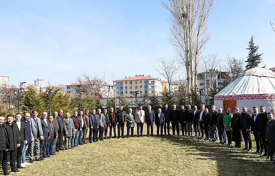 AK Parti Kayseri Teşkilatı istişare toplantısında buluştu