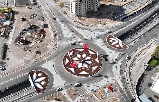 Başkan Büyükkılıç'tan 29 Ekim Katlı kavşağı açılışı