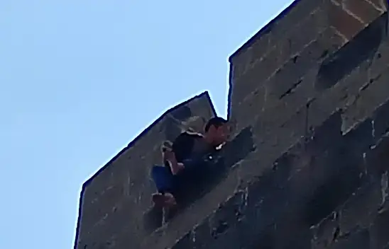 Kayseri Kalesi surlarında intihar girişimi