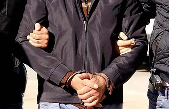 Kırmızı bültenli 5 suçlu Türkiye'de