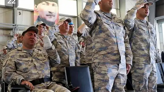 1 GÜNLÜĞÜNE ASKER OLDULAR
