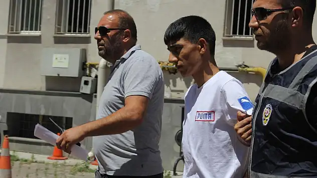 100 Yıl Hapis Cezasıyla Aranan 18 Yaşındaki Firari Yakalandı