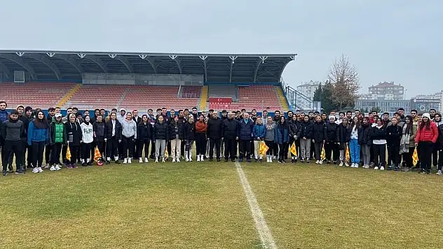 108 kursiyer hakem oldu