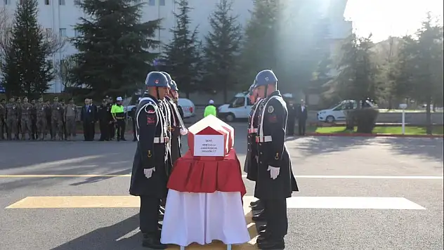 Bir astsubay şehit oldu