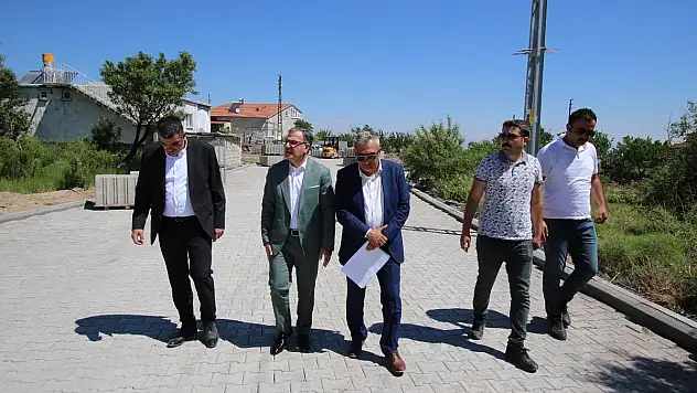 13 BİN METREKARE KİLİTLİ PARKE ÇALIŞMASI BAŞLADI
