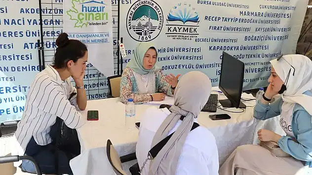 1500 ÖĞRENCİYE ÜCRETSİZ DANIŞMANLIK HİZMETİ