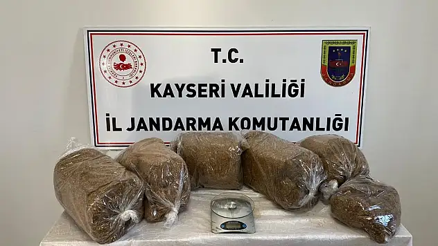 16 kilo 600 gram kaçak tütün ele geçirildi