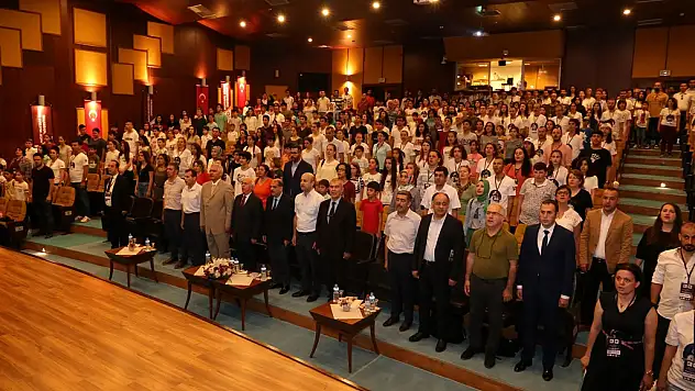 2. BİLİM ŞENLİĞİ KAPILARINI AÇTI