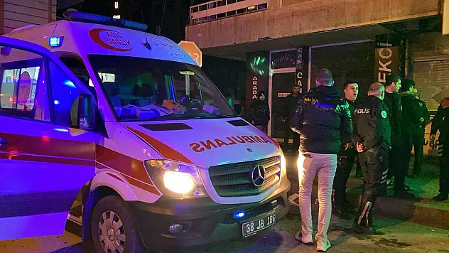 2 kişi vurularak öldürüldü