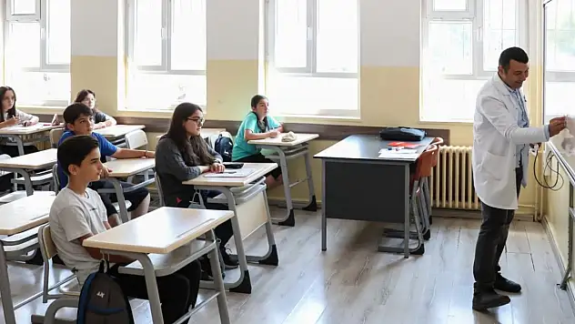 20 Milyon Öğrenci için ders zili çaldı