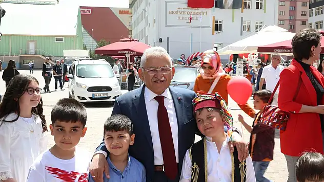 23 NİSAN COŞKUSUNA ORTAK OLDU