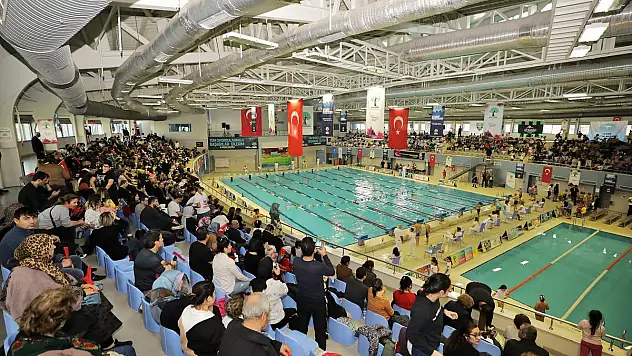 25 ARALIK KURTULUŞ KUPALARI COŞKUYLA TAMAMLANDI