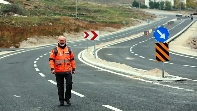 4 CADDEYİ İÇİN 'AKILLI KAVŞAK'