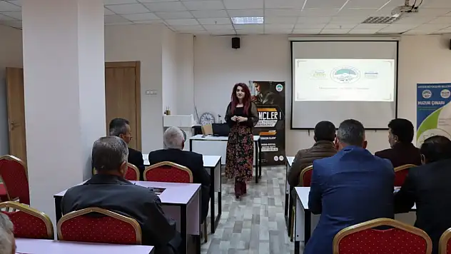 477 muhtara 'sorunlarla baş etme' eğitimi verildi
