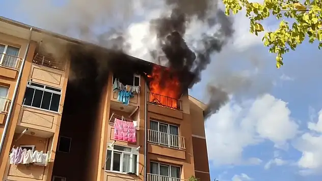 5 katlı binada yangın