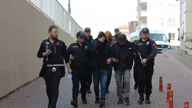 5 kişi adliyeye sevk edildi